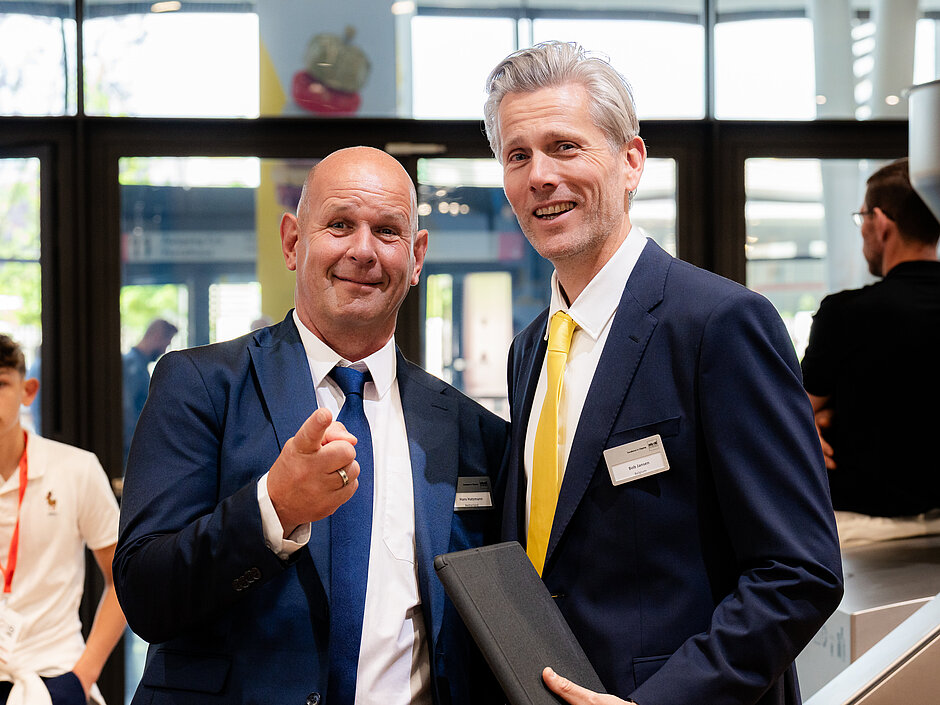 Van links naar rechts: Hans Hatzmann en Bob Jansen